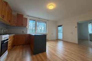 PERFEKTE LAGE! Zentrale 2-Zimmer-Wohnung mit Blick ins Grüne