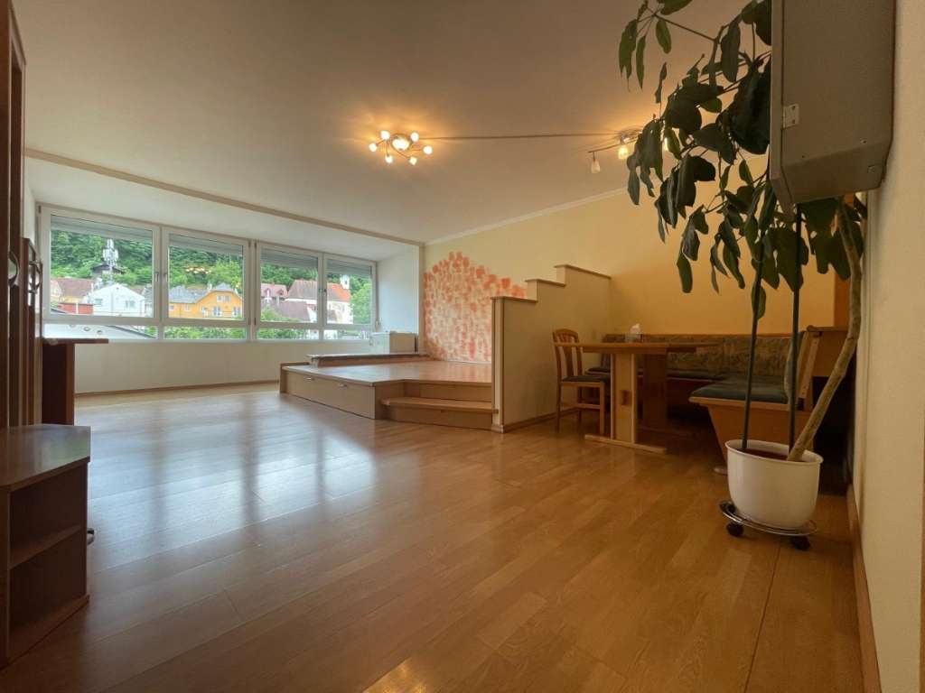 THALHEIM - Tolle 3-Zimmer-Wohnung in perfekter Lage