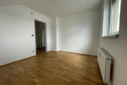 CHARMANTE Dachgeschoßwohnung in perfekter Trauner Lage